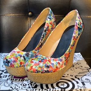 Great Condition Floral Platform Wedges Size 7.5